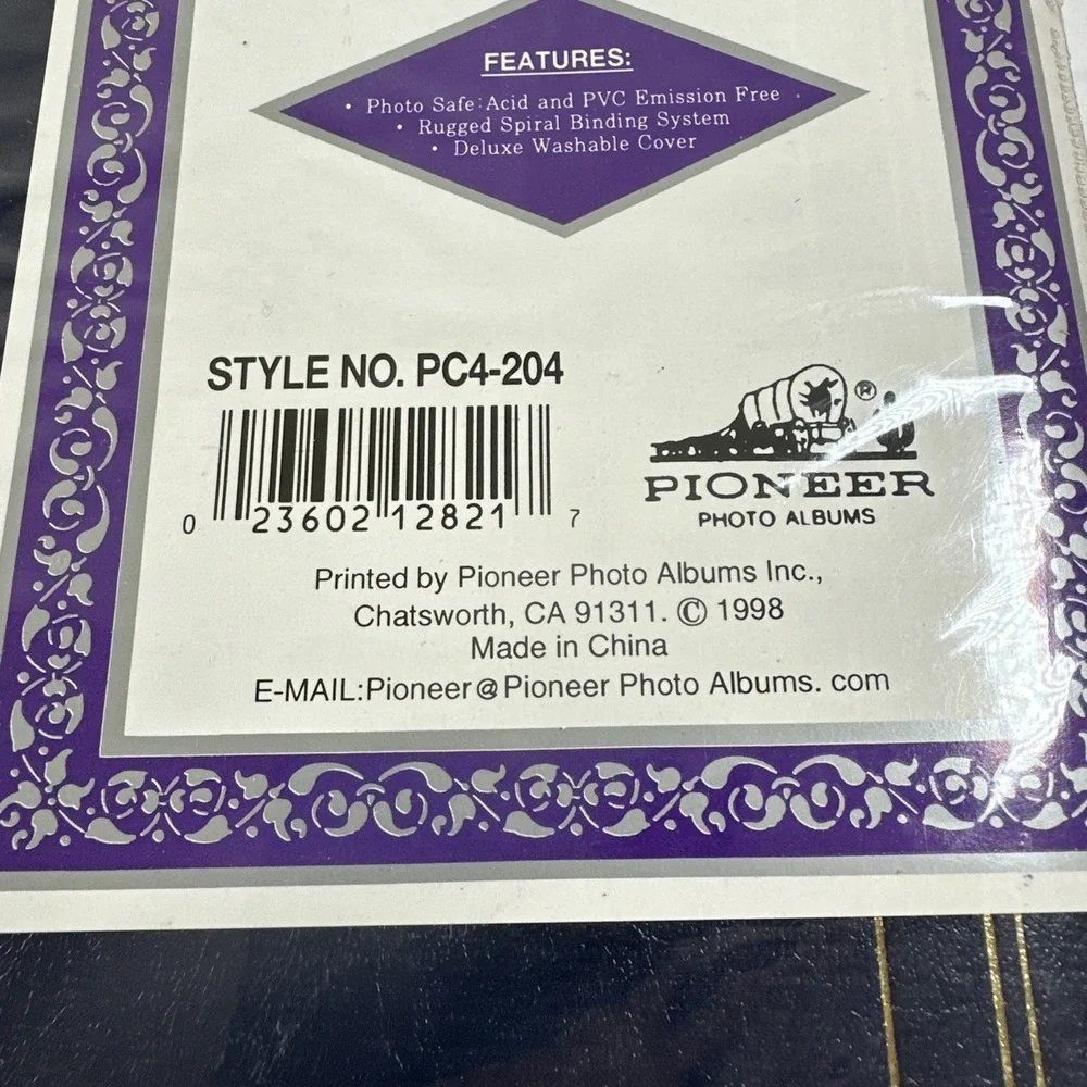Vintage 1998 Pioneer Blue Gold Photo Album 204 Pocket 4